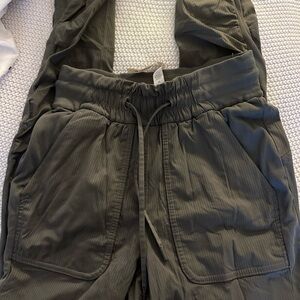 LULULEMON JOGGERS